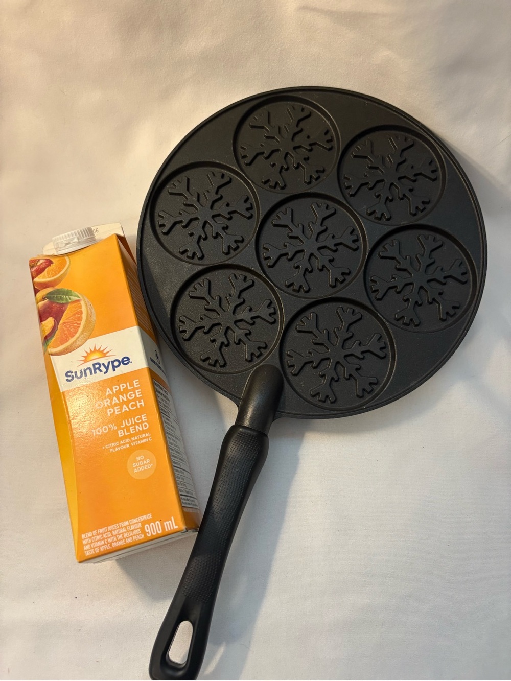 Nordic Ware silver dollar snowflake griddle pan